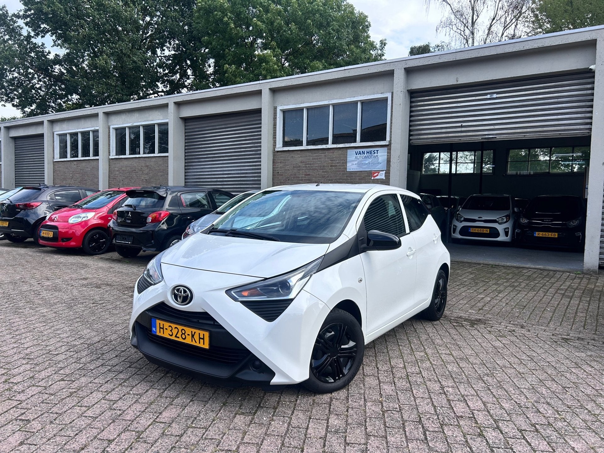 Toyota Aygo 1.0 VVT-i x-fun 1e Eigenaar/ Airco/ Groot scherm, Auto's, Voorwielaandrijving, Dealer onderhouden, Gebruikt, Euro 6