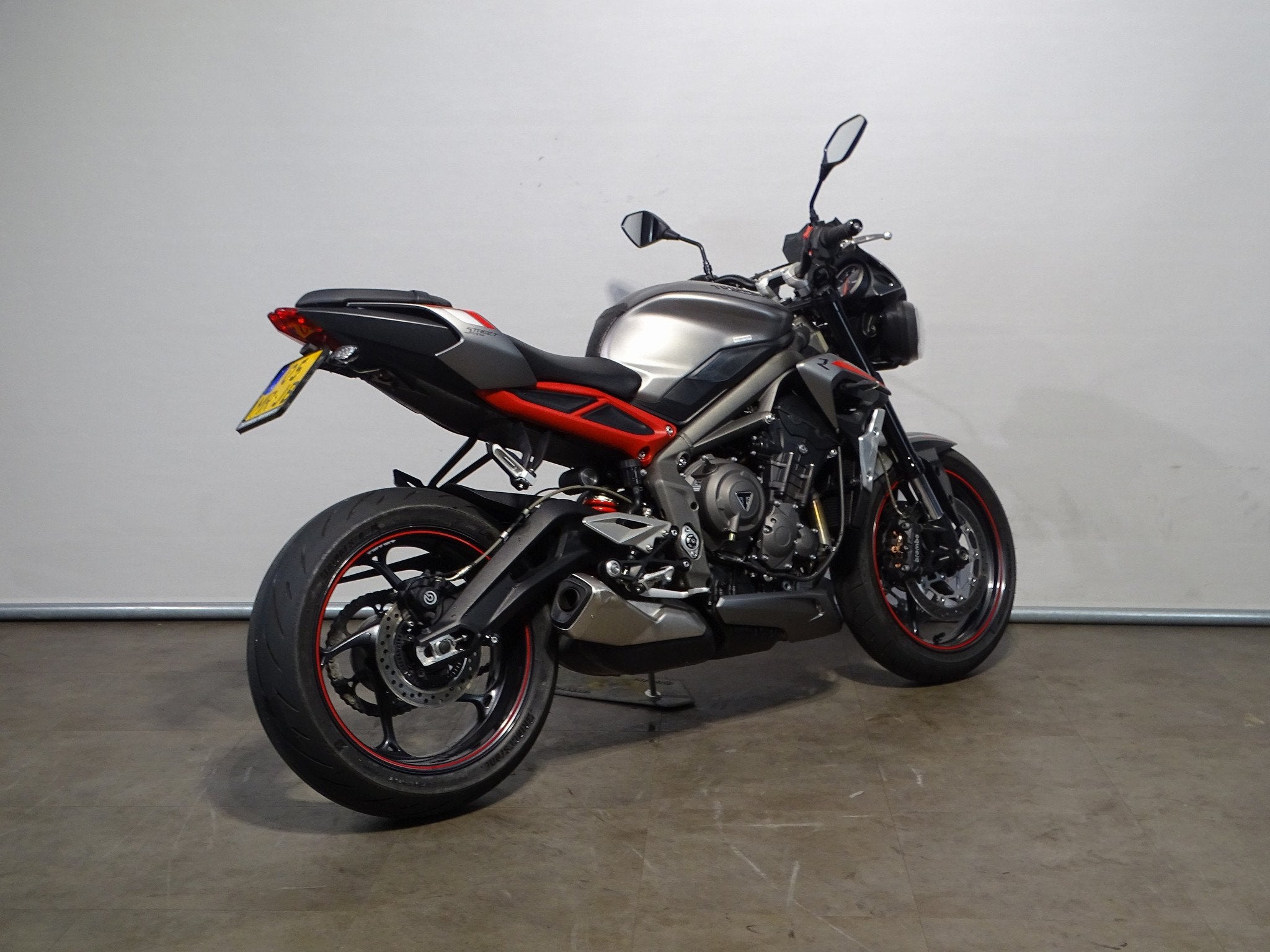 Triumph Street Triple R, Meer dan 35 kW, Naked bike, Gebruikt, Bedrijf