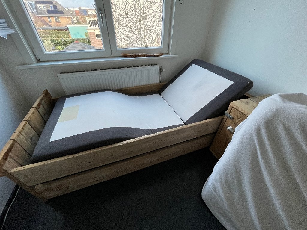 Elektrische Boxspring, Ophalen, Gebruikt, 90 cm, Eenpersoons