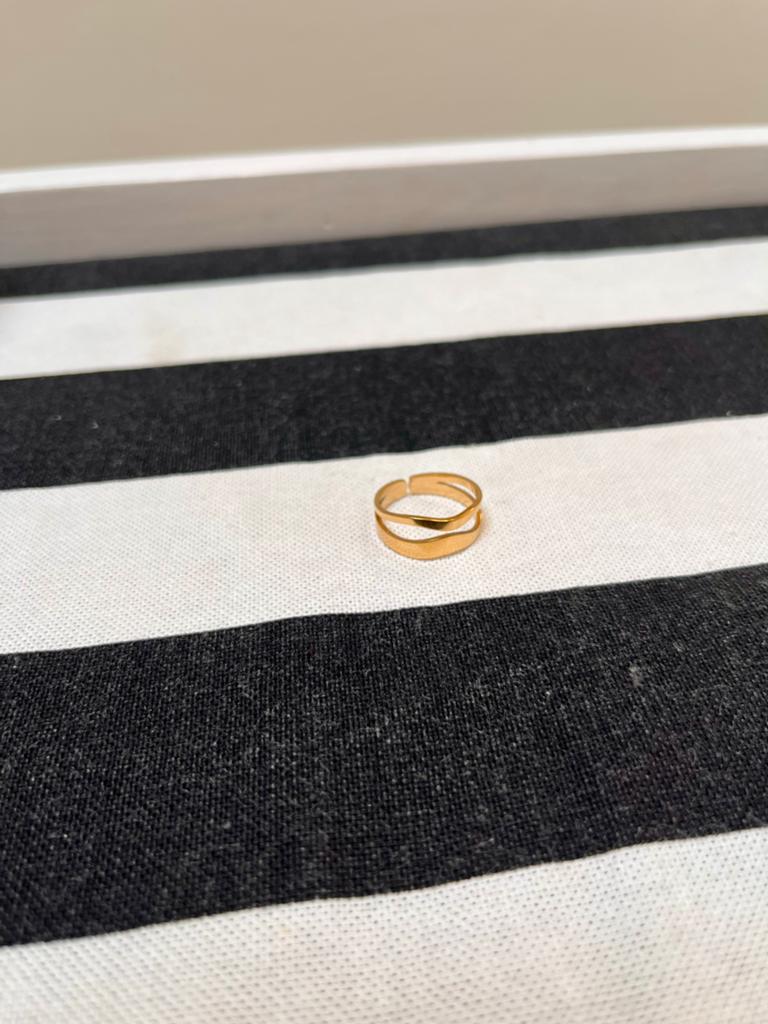 Finaste ring - Nieuw, Overige materialen, Nieuw, Ophalen of Verzenden, 17 tot 18