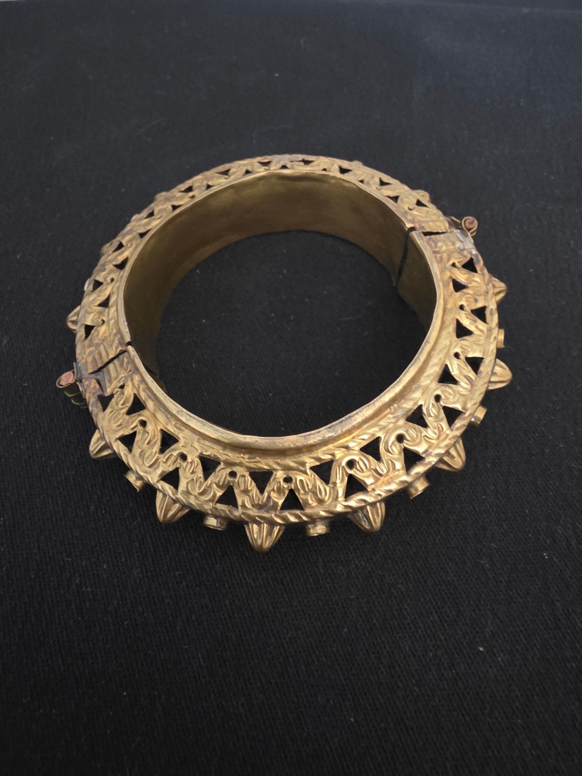 Messing etnische armband, Sieraden, Tassen en Uiterlijk, Armbanden, Gebruikt, Overige materialen, Goud, Ophalen of Verzenden