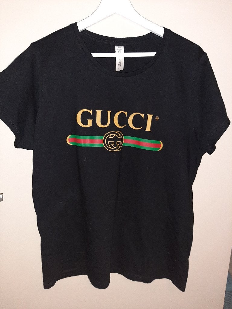 2x nette dames shirts Gucci opdruk van B&C xxl, Kleding | Dames, Zwart, Maat 46/48 (XL) of groter, Ophalen of Verzenden, Zo goed als nieuw