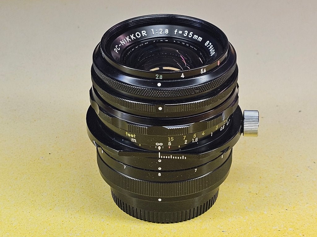 Nikon PC NIKKOR 35mm f/2.8 MF Wide Angle Shift Lens, Verzenden, 35 mm, Nikon, Groothoeklens