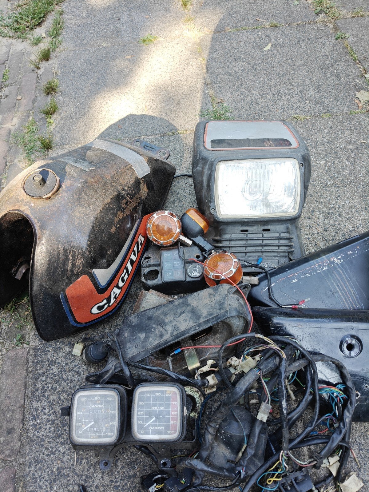 Cagiva SX250 / SX350 Motoronderdelen - Tank, Koplamp, Meters, Motoren, Onderdelen | Overige, Ophalen of Verzenden, Gebruikt