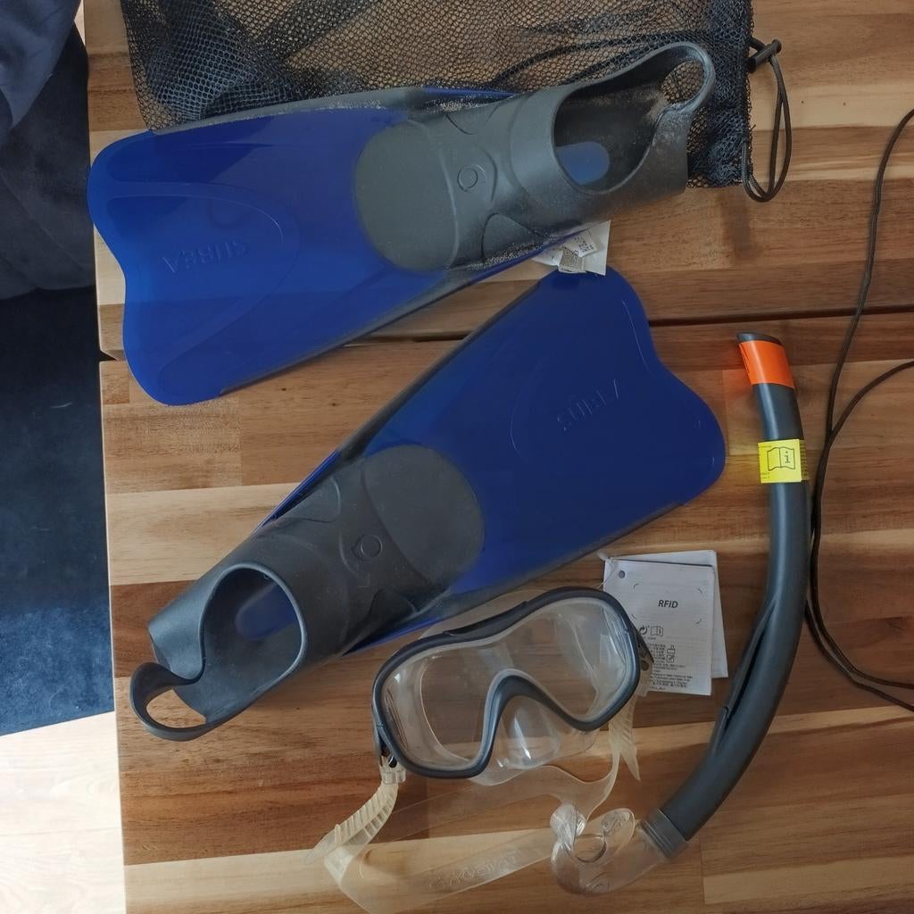 2x Snorkelsets met vinnen, masker en snorkel, Ophalen of Verzenden, Zo goed als nieuw, Snorkelset