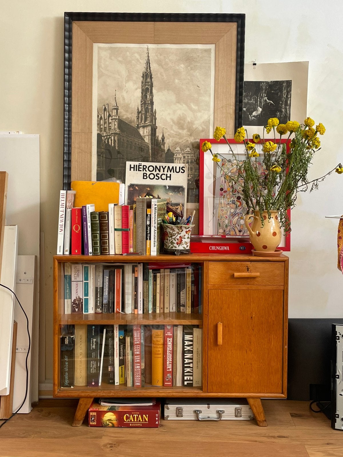 1950 mid-century cabinet boekenkast met schuifdeuren