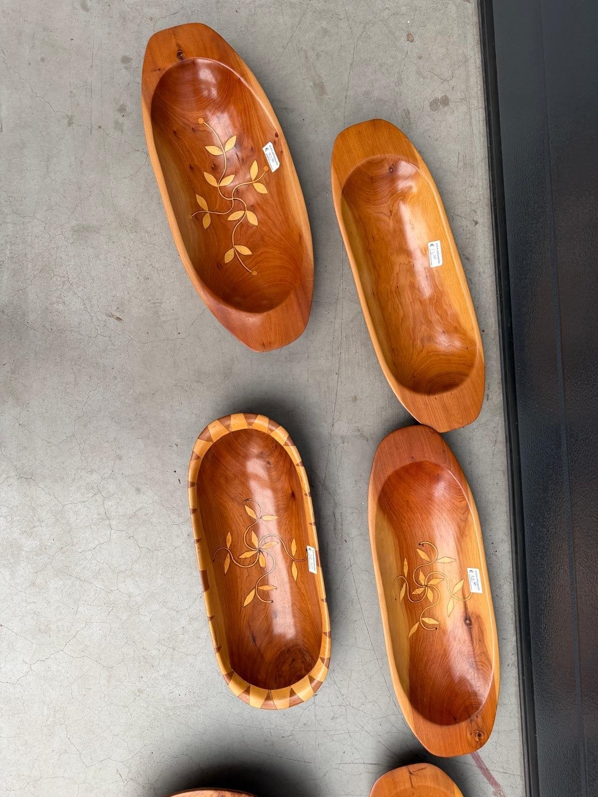 Houten schalen met ingelegd bloemmotief, Huis en Inrichting, Ophalen, Info@artizana.nl, Schaal, Nieuw