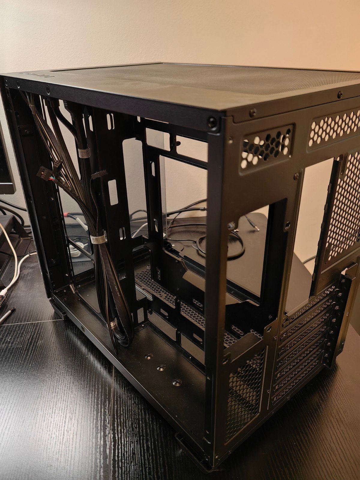 Deepcool CG530 4F atx pc case, Computers en Software, Computerbehuizingen, Ophalen of Verzenden, Nieuw