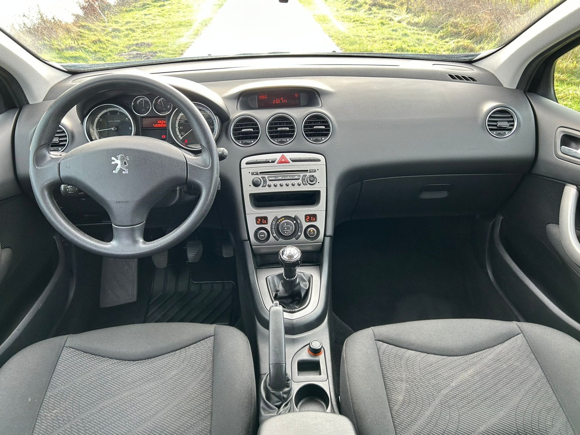 Peugeot 308 1.6 VTi XS Clima / Cruise / Lichtmetalen velgen, Voorwielaandrijving, Gebruikt, 4 cilinders, 1650 kg