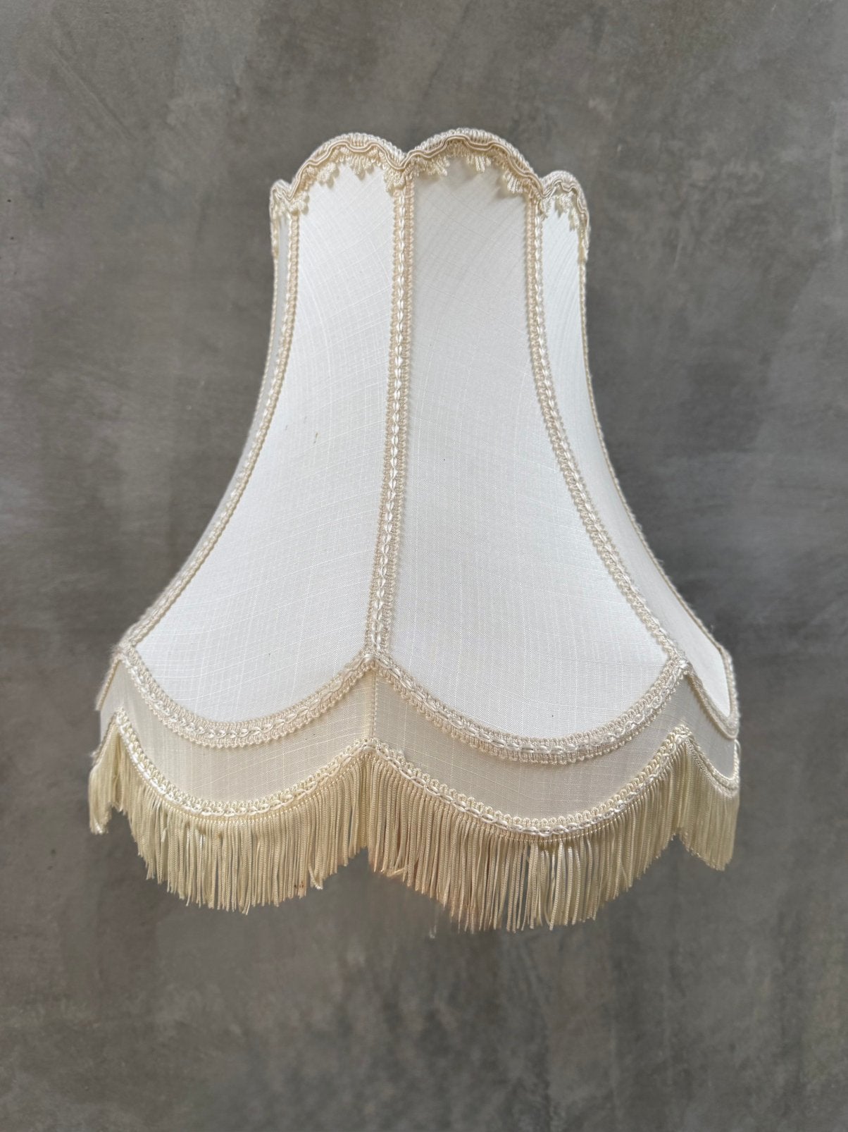 Vintage lampenkap met franjes, Huis en Inrichting, Gebruikt, Q, Meerkleurig, Q
