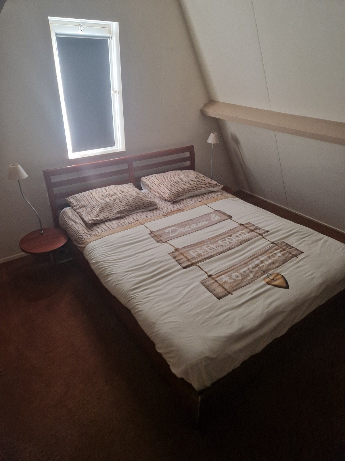 Tweepersoonsbed 160 cm breed inclusief beddengoed, Huis en Inrichting, Slaapkamer | Bedden, Ophalen, Overige materialen, Tweepersoons