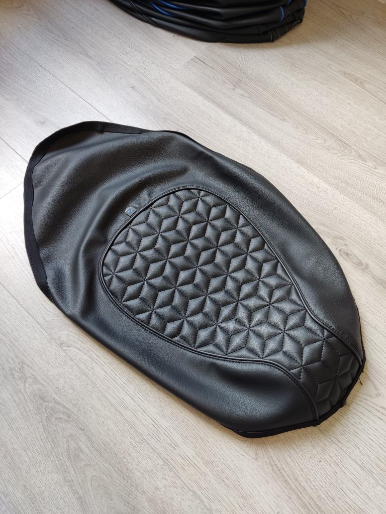 Zadelhoes / buddydek Piaggio Zip zwart custom NIEUW, Info@jynkx.com, Nieuw, Ophalen of Verzenden, Piazza 99