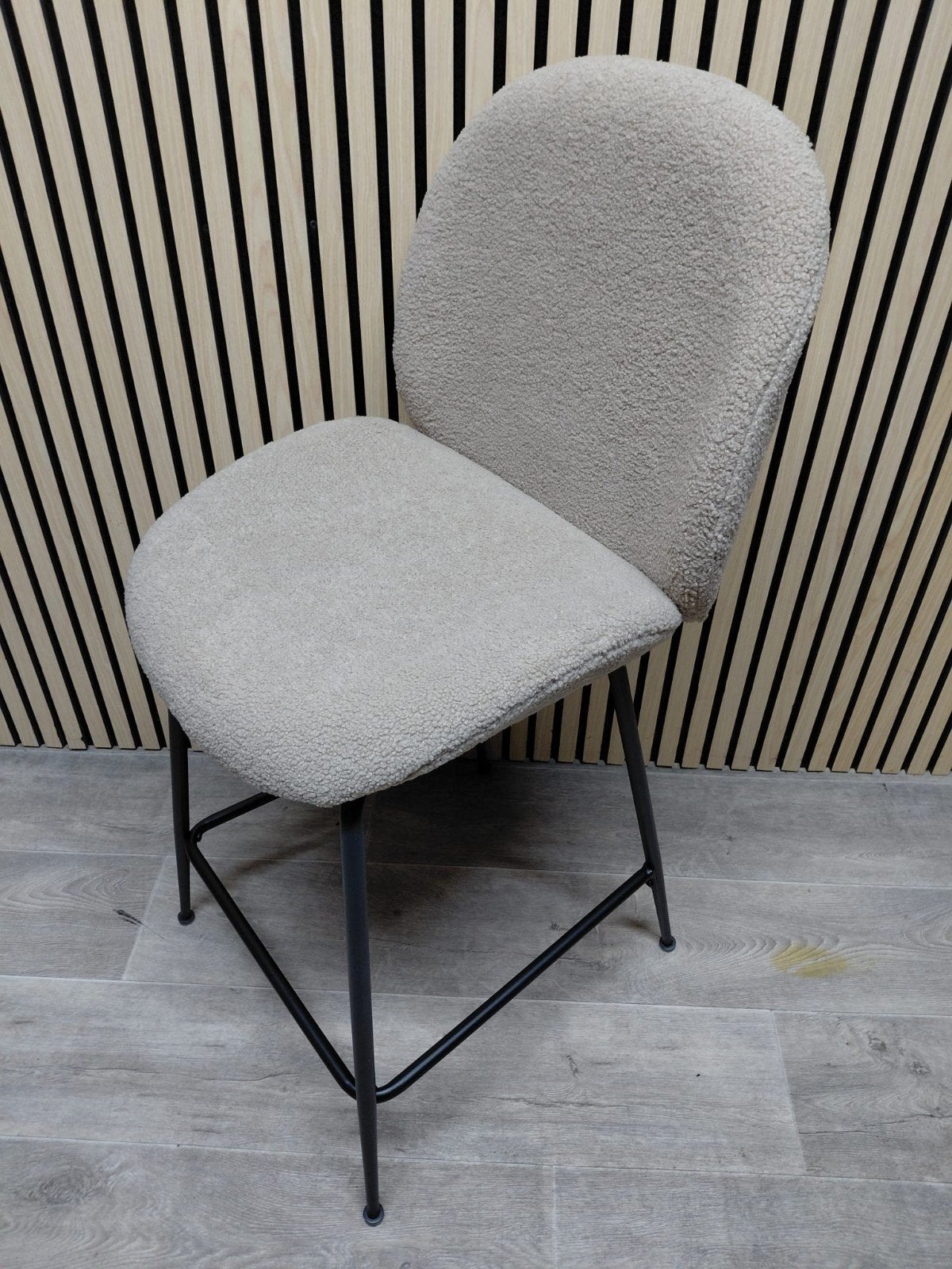 2 Nieuwe Barstoelen Taupe Teddy – Set van 2, Met voetsteun, 60 tot 90 cm, Nieuw, Metaal