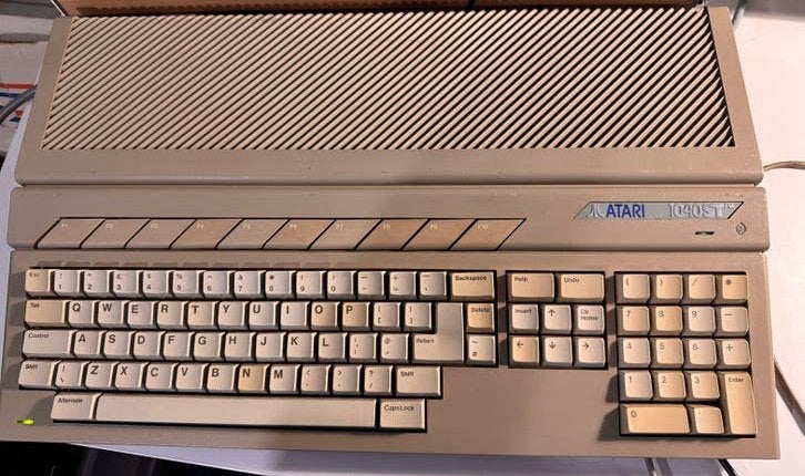 Atari 1040STfm met Flight Simulator II en accessoires, Ophalen of Verzenden
