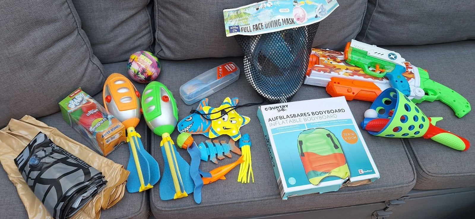 Diverse speelgoed set: waterpistolen, duikmasker, bodyboard, Ophalen of Verzenden, Zo goed als nieuw