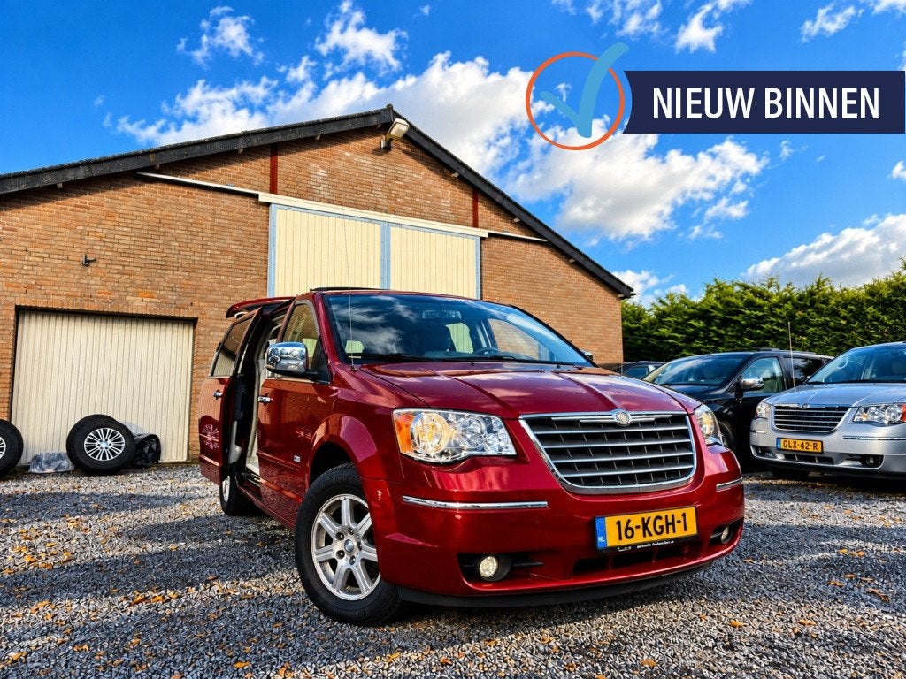 CHRYSLER GRAND VOYAGER 3.8 V6 LIMITED MAGMA-RED SWIVEL&GO.TA, Auto's, Dealer onderhouden, Stof, Gebruikt, Zwart