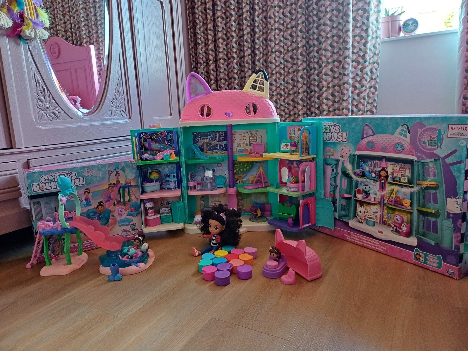 Gabby's Poppenhuis met accessoires en poppen, Ophalen, Zo goed als nieuw, Overige typen