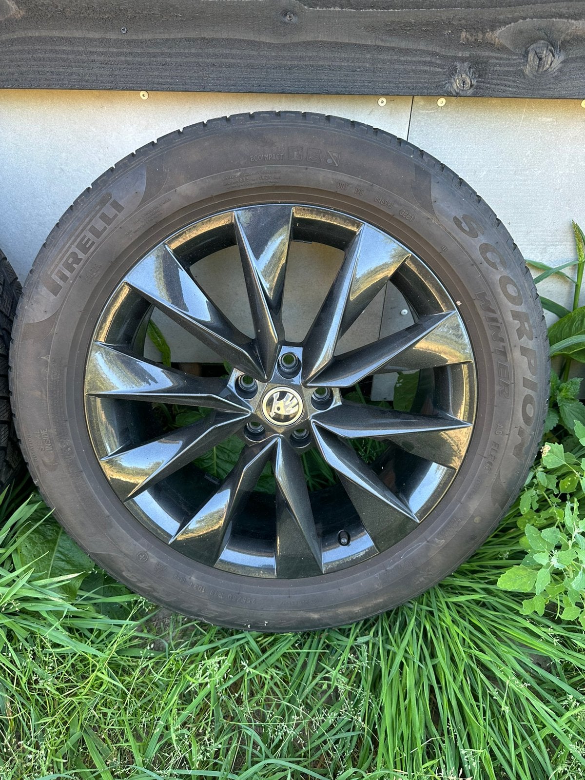 Originele Skoda Enyaq 19 inch winterset – Pirelli, Auto-onderdelen, Banden en Velgen, 255 mm, Banden en Velgen, Winterbanden, Ophalen
