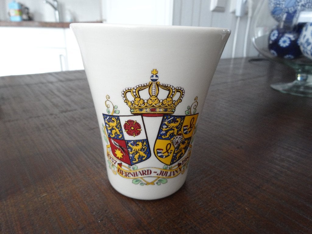 Herdenking Beker Berhard- Juliana 1937- 1987., Verzamelen, Koninklijk Huis en Royalty, Ophalen of Verzenden, Gebruikt, Nederland