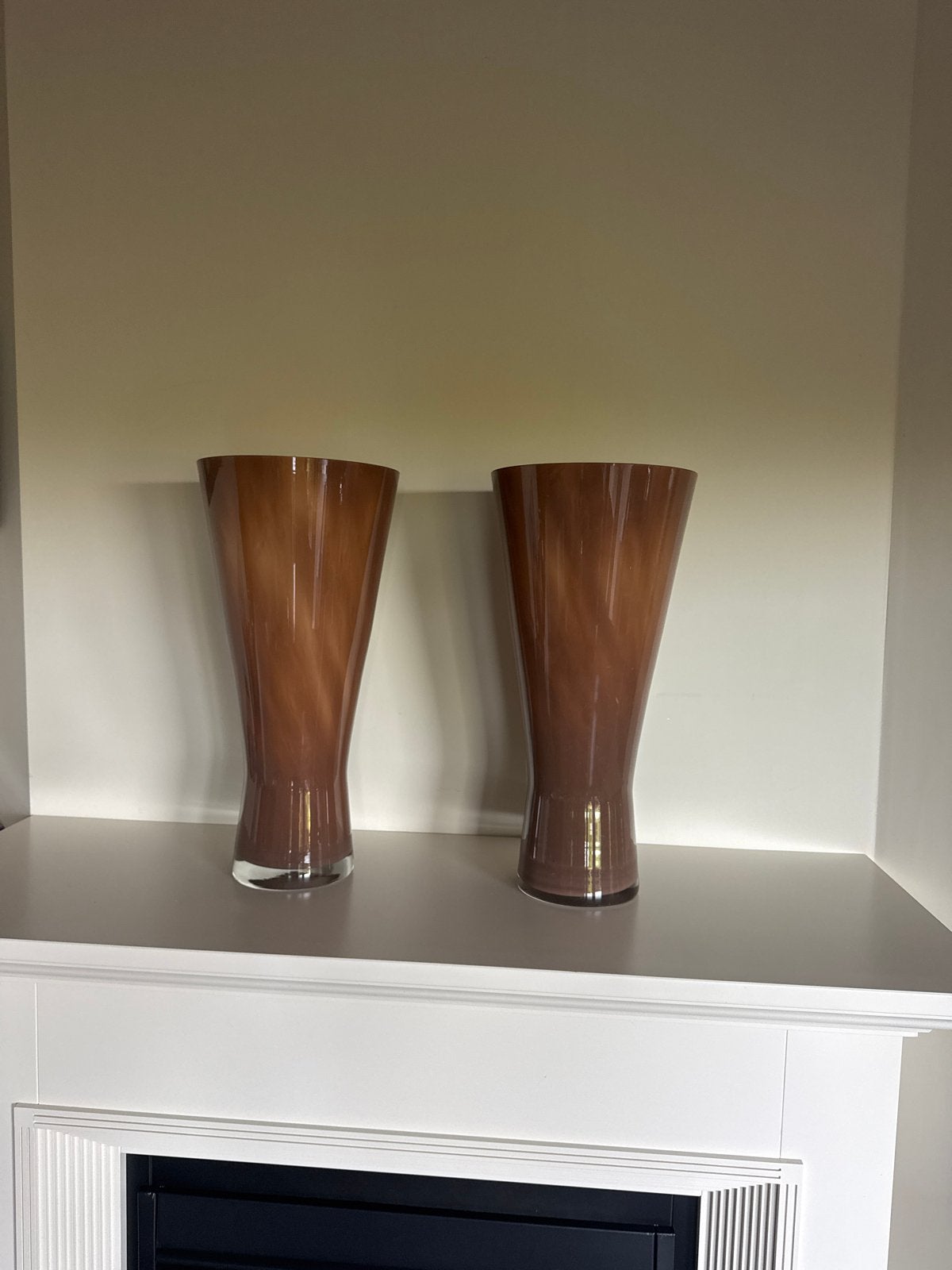 Set van 2 bruine glazen vazen - 50 cm hoog, Ophalen of Verzenden, Zo goed als nieuw, Bruin, Glas