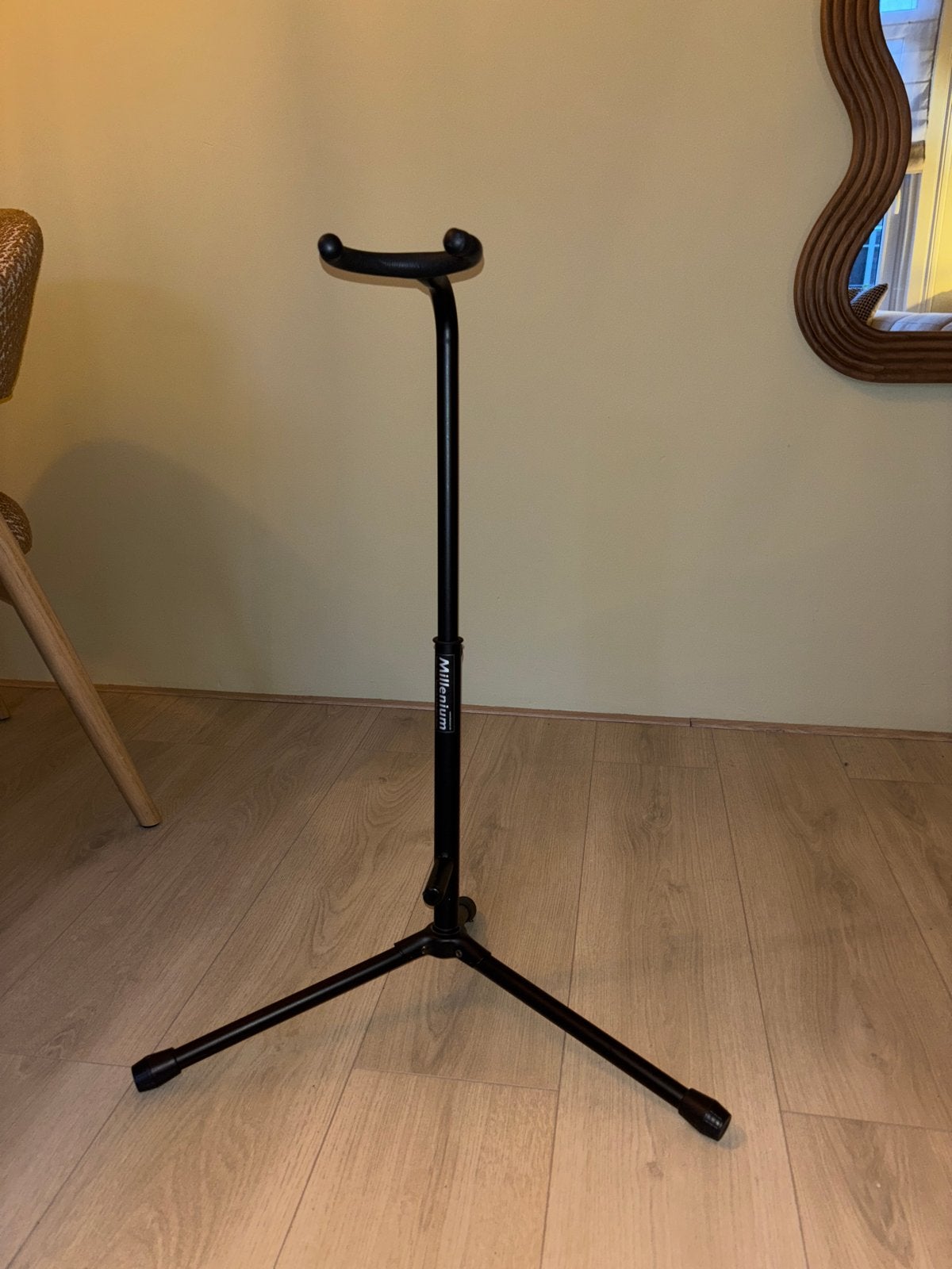 Verstelbare gitaarhouder - Millenium, Ophalen, Gebruikt, Instrumentstandaard, Gitaar