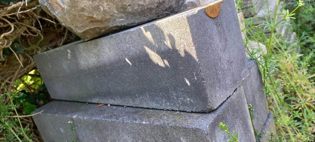 9 Betonnen stenen / paaltjes / bielzen, Ophalen, Gebruikt, Overige typen, Minder dan 100 cm