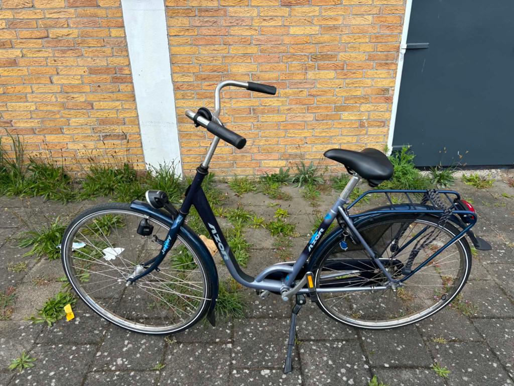 Omafiets Damesfiets Azor 28 inch banden, Fietsen en Brommers, Fietsen | Dames | Omafietsen, Ophalen, Gebruikt