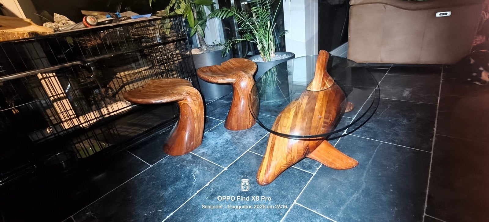 Unieke en antieke  handgesneden dolfijnen tafel met krukjes, Ophalen, 50 – 75, 100 tot 150 cm, Glas