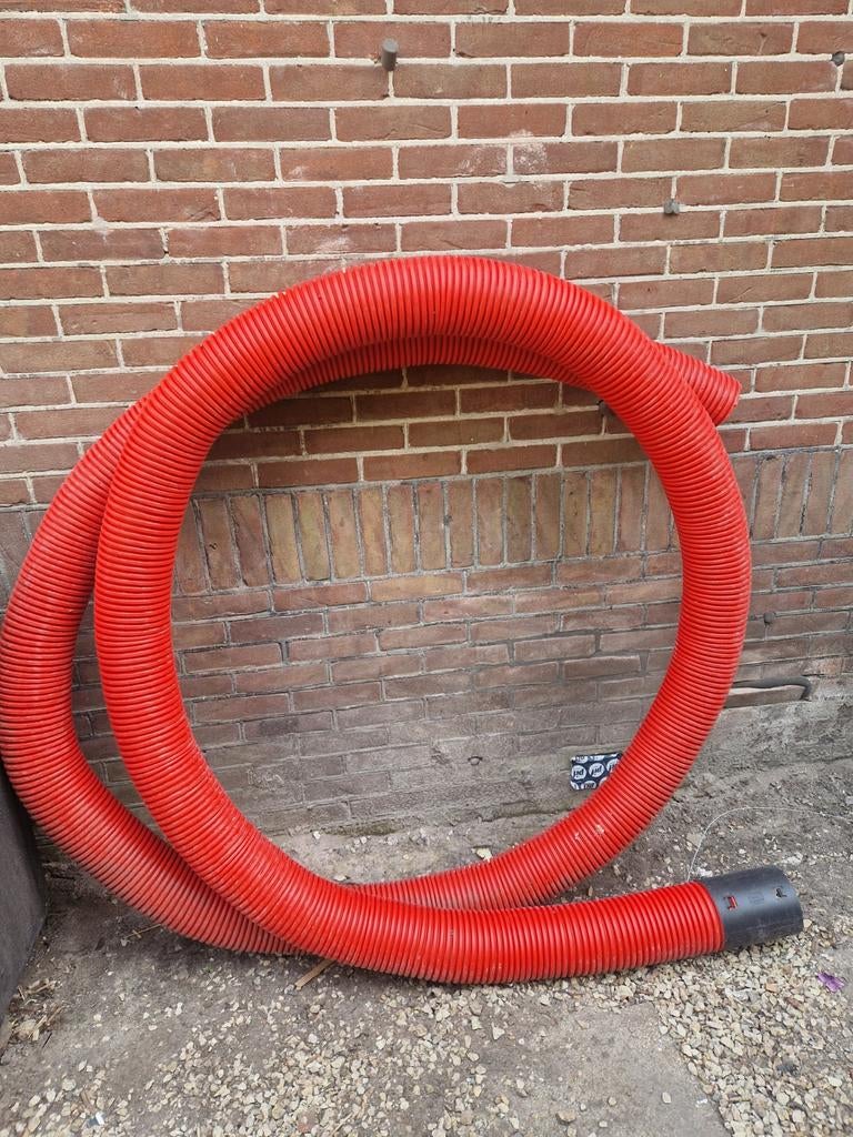 6 meter Rode flexibele buis Mantelbuis 125mm, Doe-het-zelf en Verbouw, Elektra en Kabels, Ophalen, Gebruikt, Overige typen