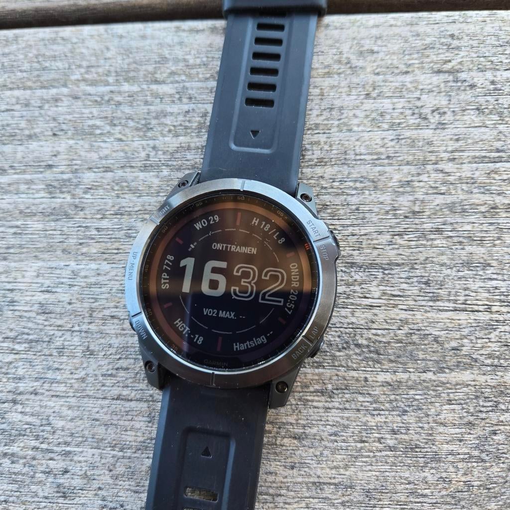 Garmin Fenix 7X Sapphire Solar + Oplaadkabel, Gebruikt, Zwart, Garmin, Ophalen of Verzenden