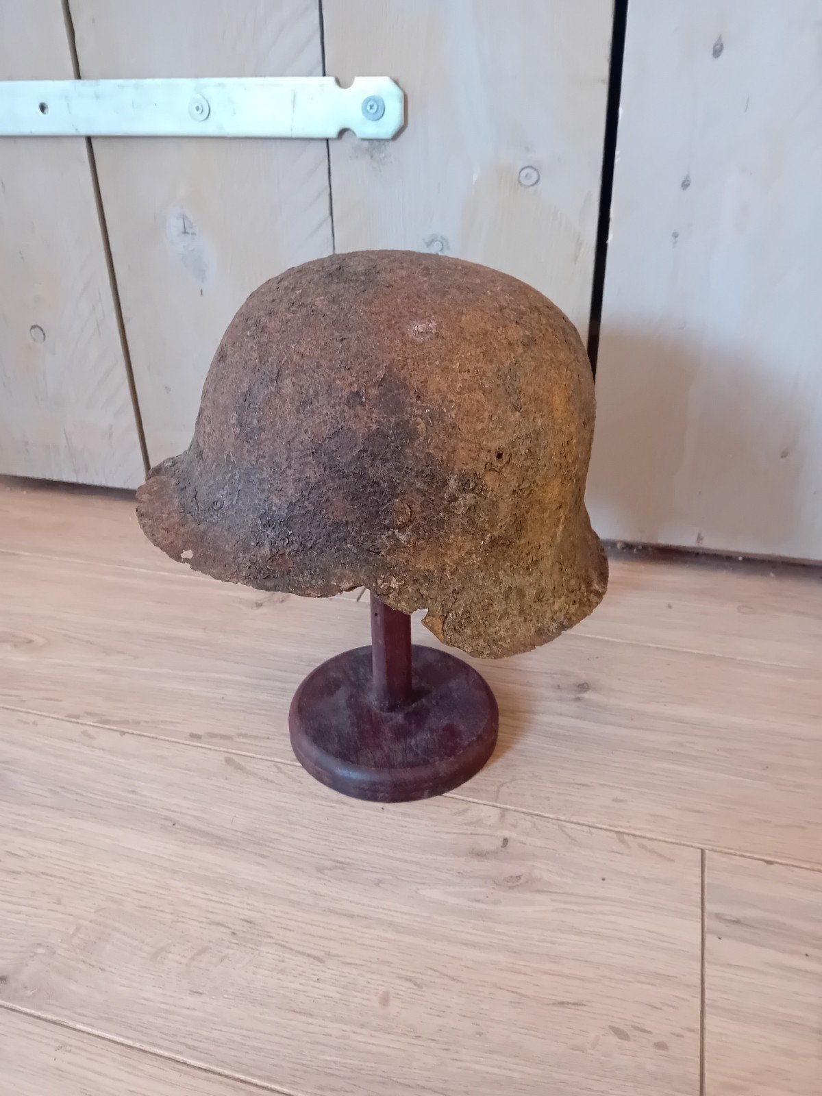 ​WO2 Duitse Helm (Stahlhelm) – Originele Bodemvondst, Verzamelen, Militaria | Tweede Wereldoorlog, Ophalen of Verzenden, Duitsland