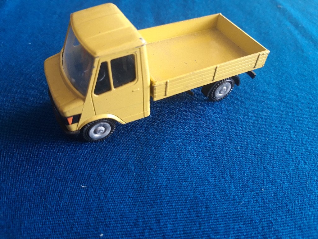 Mercedes-Benz L207 open bakwagen geel, Ophalen of Verzenden, Gebruikt, Bus of Vrachtwagen, Conrad