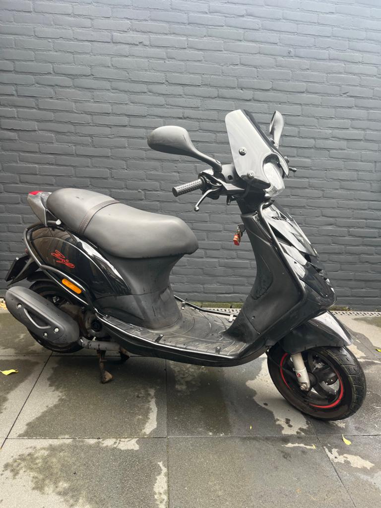 Piaggio Zip sp 4t 2022, Fietsen en Brommers, Scooters | Piaggio, Ophalen, Gebruikt, Maximaal 45 km/u, Zip