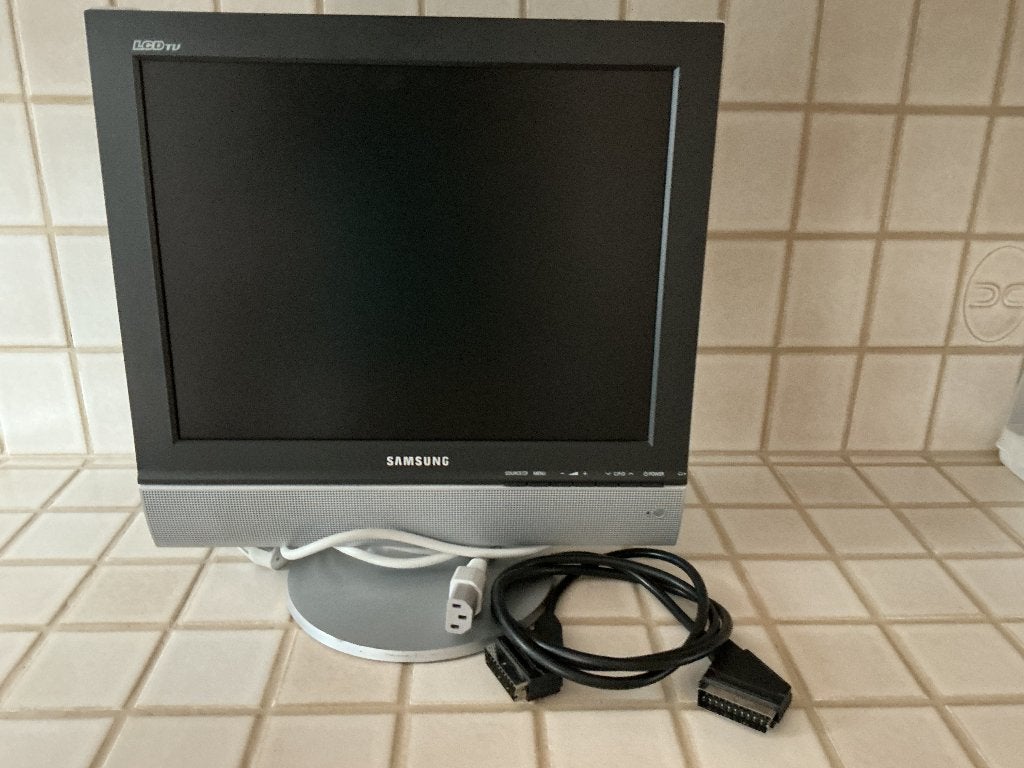Compacte Samsung LCD TV 38 cm voor camper/caravan, Ophalen, Gebruikt
