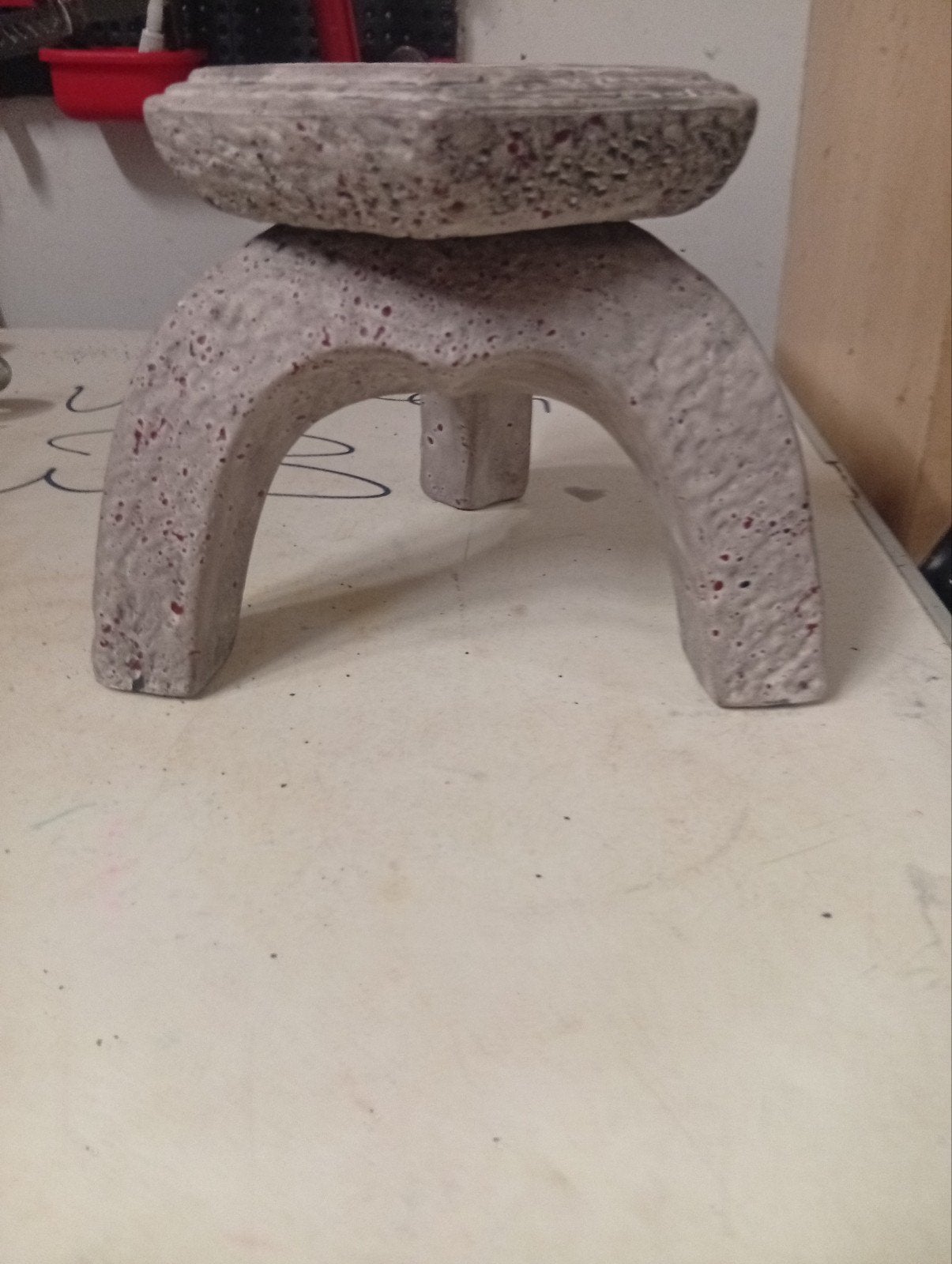 aardewerk voetstuk van Japanse pagode, Antiek en Kunst, Minder dan 20 cm, Ophalen of Verzenden, Handgemaakt, Steen of Keramiek
