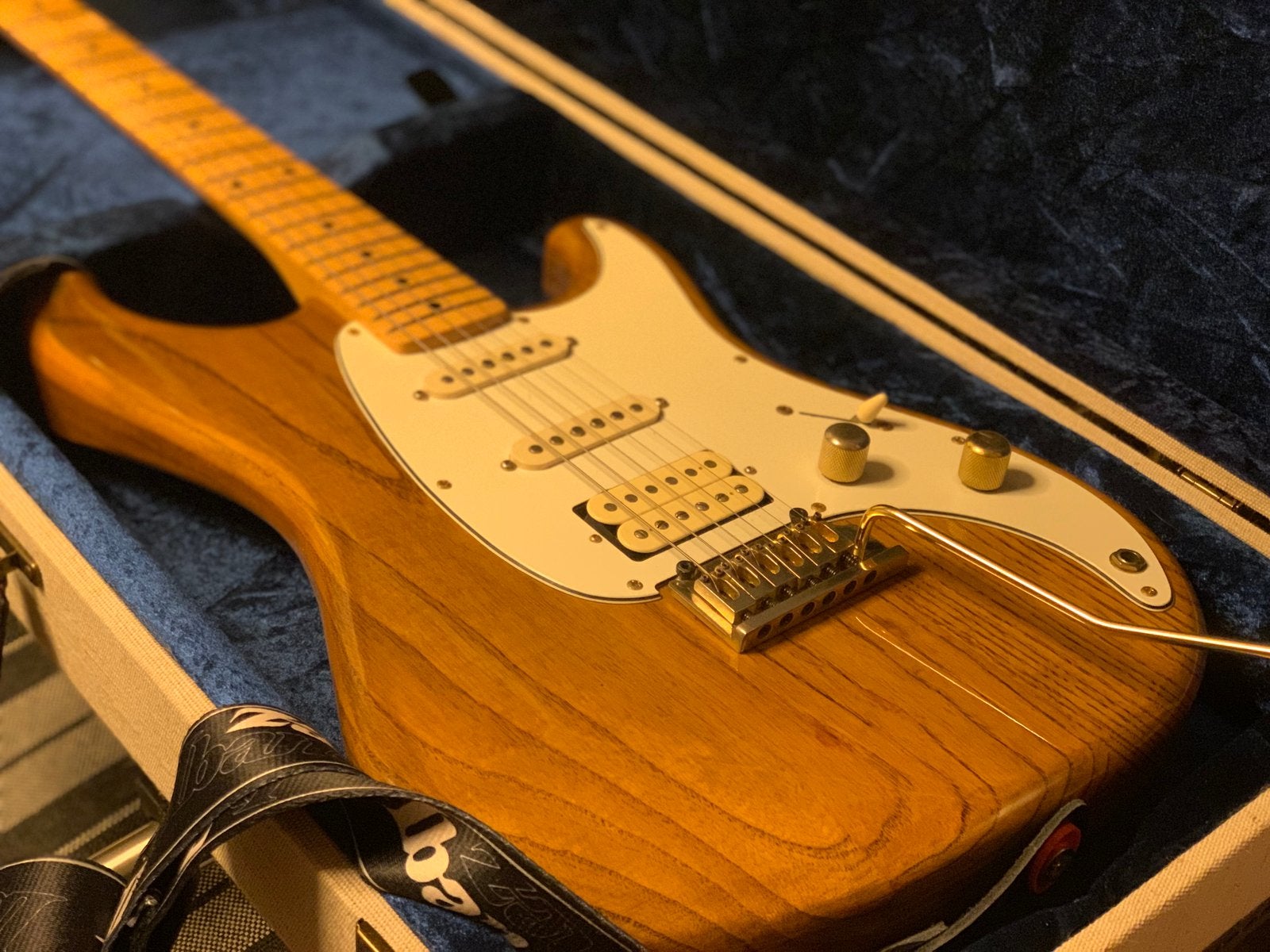 Ibanez Blazer met tremelo 1996 made in Japan, Ophalen of Verzenden, Zo goed als nieuw, Solid body, Ibanez