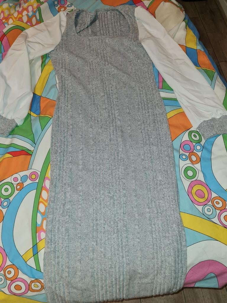 Dames jurk maat M [Nieuw ], Kleding | Dames, Jurken, Ophalen of Verzenden, Nieuw, Zwart, Onder de knie