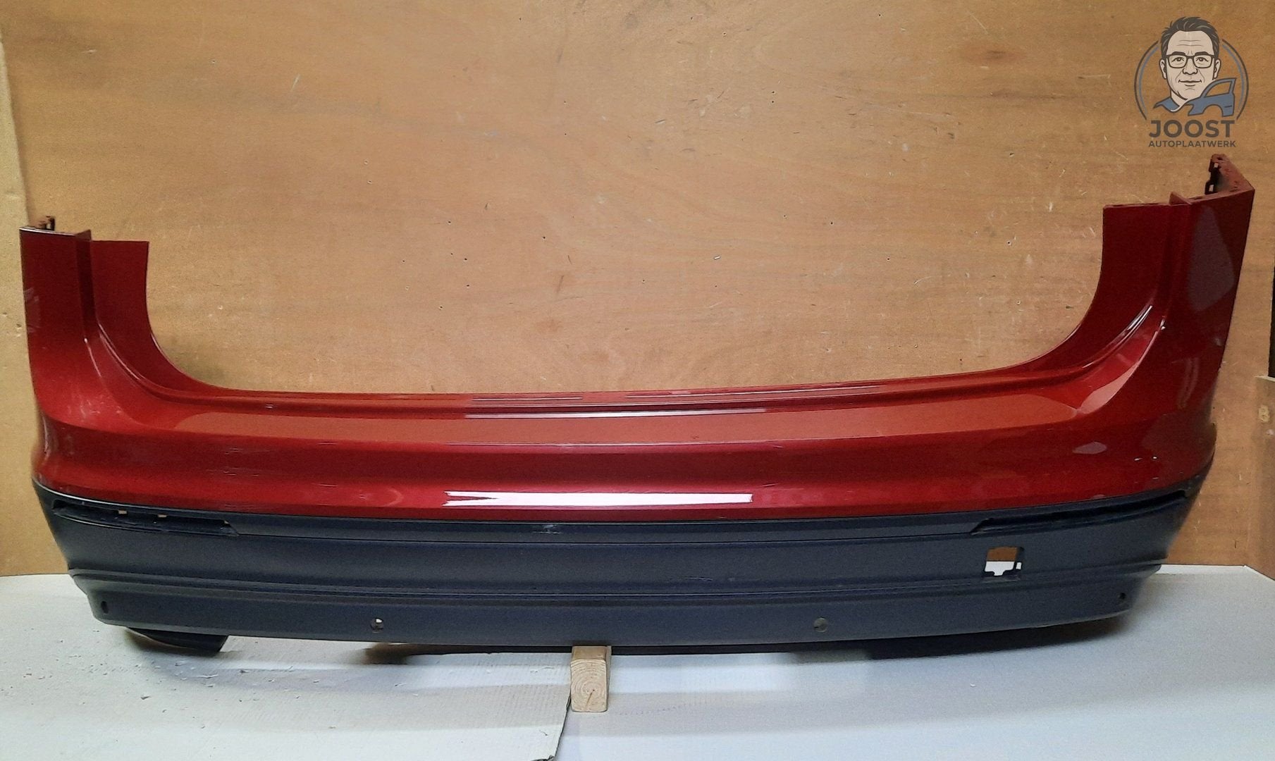 Achterbumper orgineel VW Tiguan 5NA FL v.a 2020 Ruby Red, Gebruikt, Herkomst onderdeel bekend, Ophalen of Verzenden, Achter