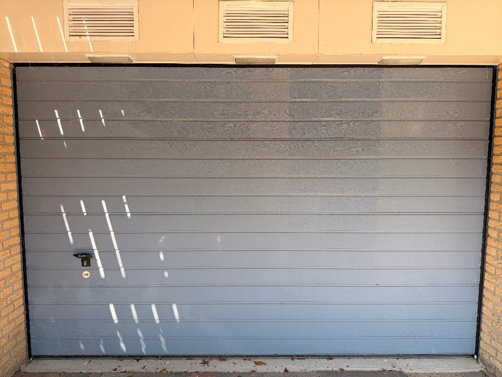 Overhead deur garage, Doe-het-zelf en Verbouw, Rolluiken, Ophalen, Gebruikt, Overige kleuren, 200 cm of meer