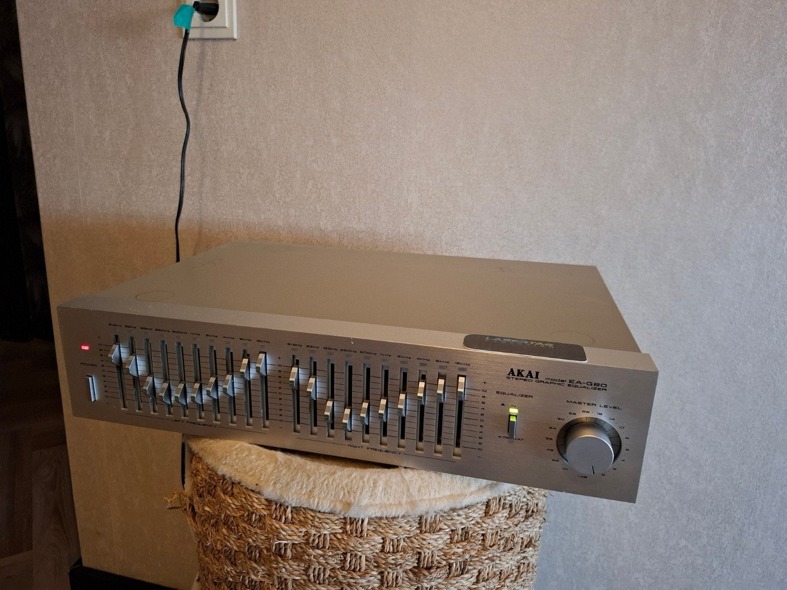 Akai EA-G80 Stereo Grafische Equalizer - Vintage Audio, Audio, Tv en Foto, Stereo-sets, Ophalen of Verzenden, Zo goed als nieuw