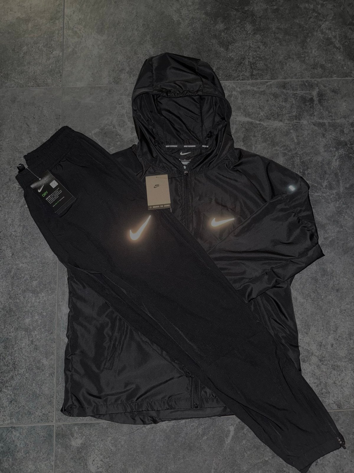 Nike miller tracksuit  - Zwart - Maat M, Zwart, Nieuw, Ophalen of Verzenden, Algemeen