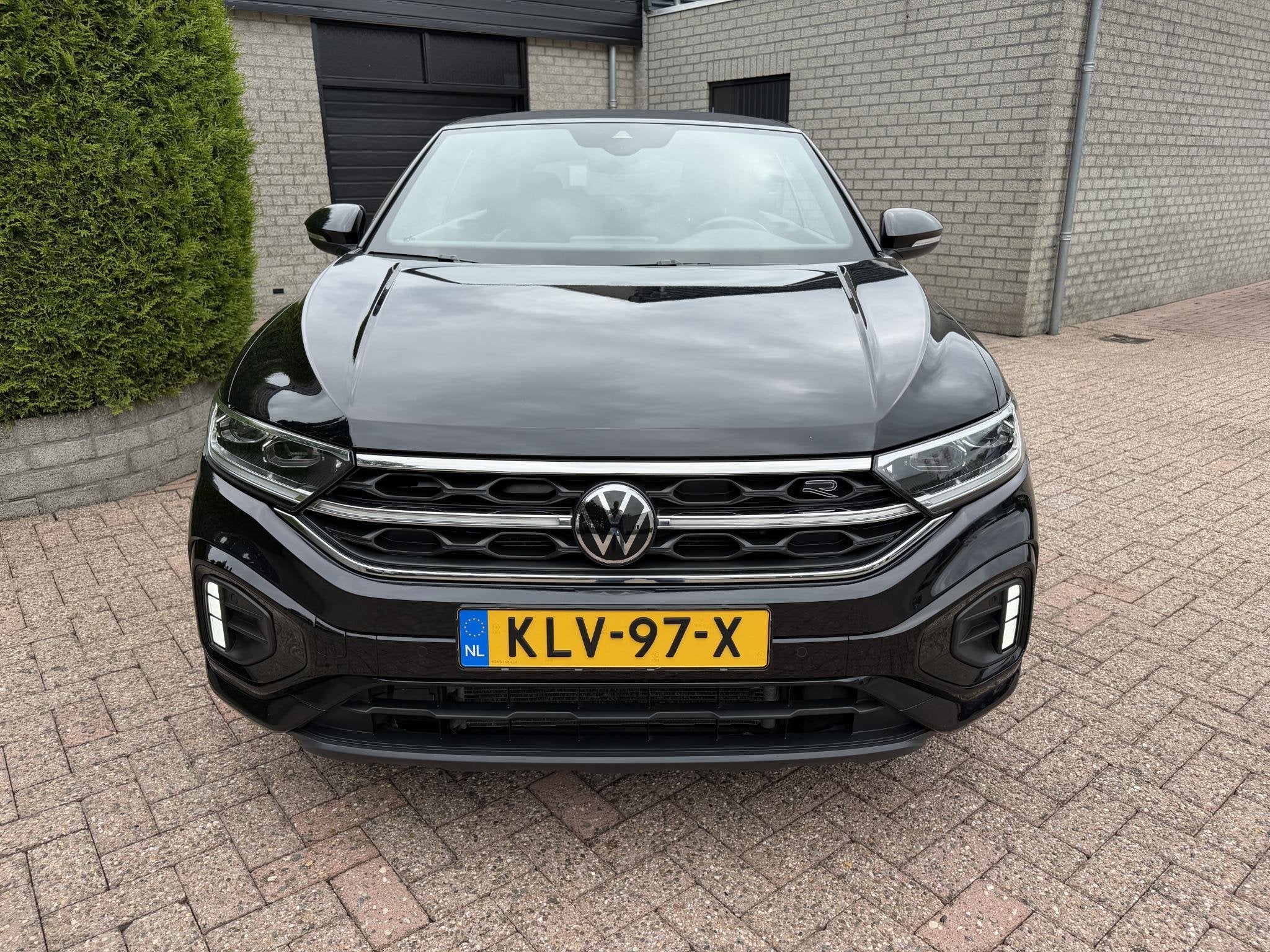 Volkswagen T-Roc Cabrio R-Line 1.5 TSI R-Line, 12 maanden, Stof, 4 cilinders, 4 stoelen
