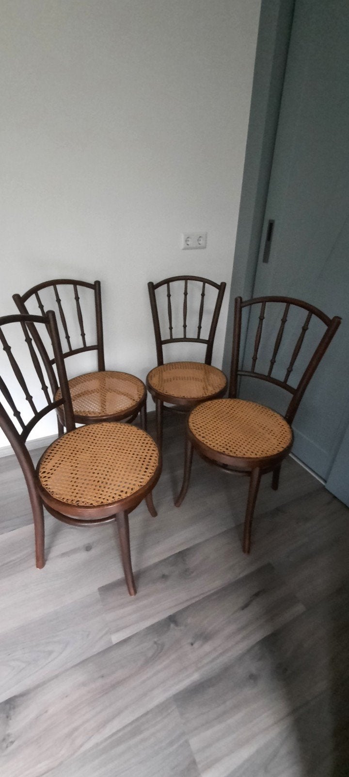 Vintage 4 Thonet eetkamerstoelen, Ophalen