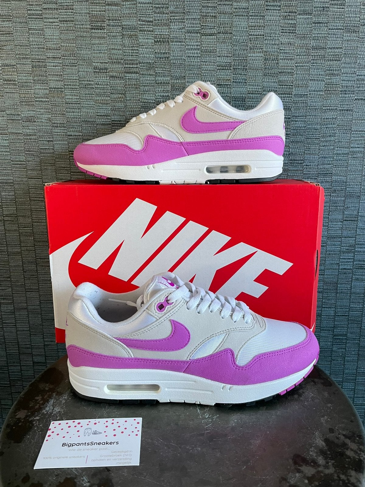 Nike Air Max 1 EU 41 Fuchsia Dream Neutral Grey, Wit, Ophalen of Verzenden, Sneakers of Gympen, Zo goed als nieuw