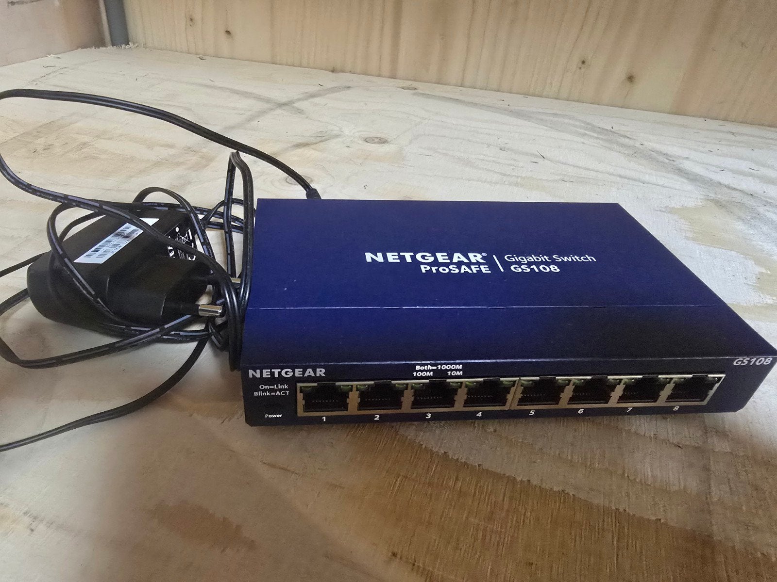 NETGEAR ProSAFE GS108 Gigabit Switch - 8 poorten, Ophalen of Verzenden, Zo goed als nieuw