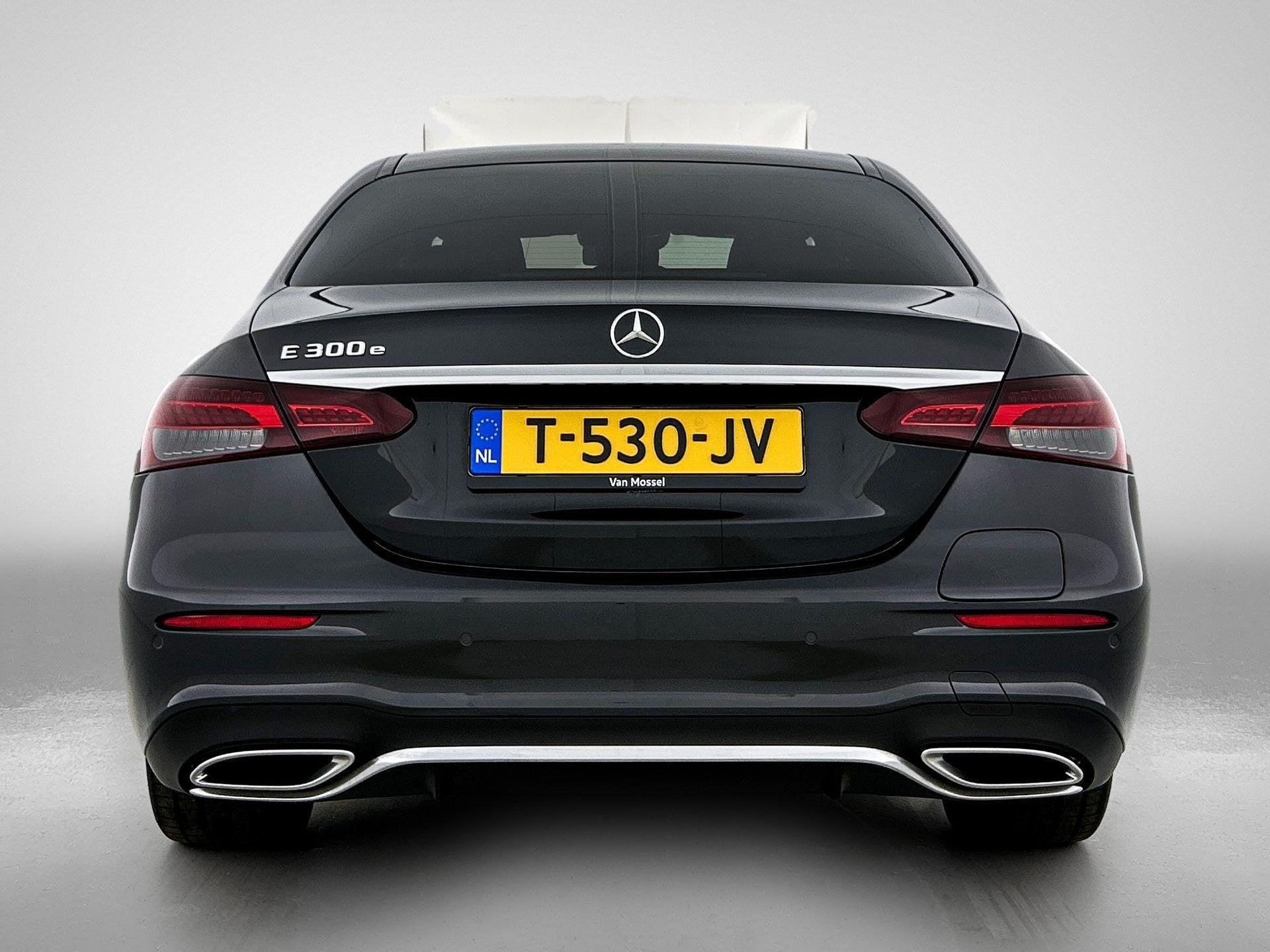 Mercedes-Benz E-klasse 300 e Business Solution AMG | APPLE C, Auto's, Automaat, 12 maanden, Gebruikt, 4 cilinders