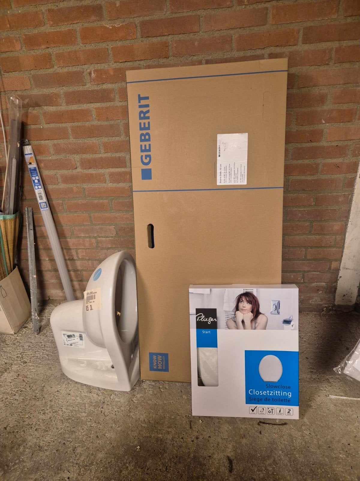 Geberit Duofix Delta 12 cm inbouwreservoir met wandcloset, Doe-het-zelf en Verbouw, Sanitair, Ophalen, Nieuw, Toilet