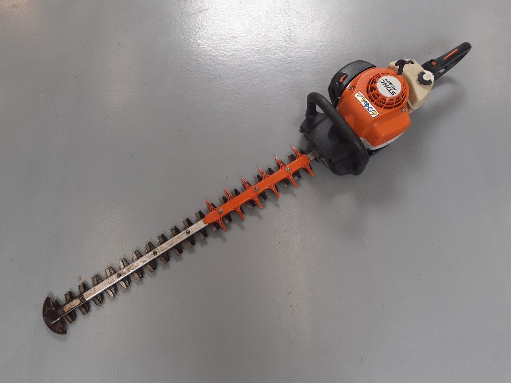 Stihl HS 82 R heggenschaar met 75 cm blad, Opknapper, Ophalen of Verzenden, Gebruikt, Benzine, Stihl