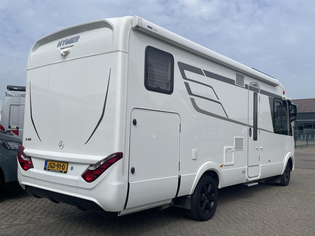 Hymer BMC-I 680 SOLAR/TV/FIETSENDRAGER, Caravans en Kamperen, Campers, Ringverwarming, Koelkast, Tot en met 2, Luifel