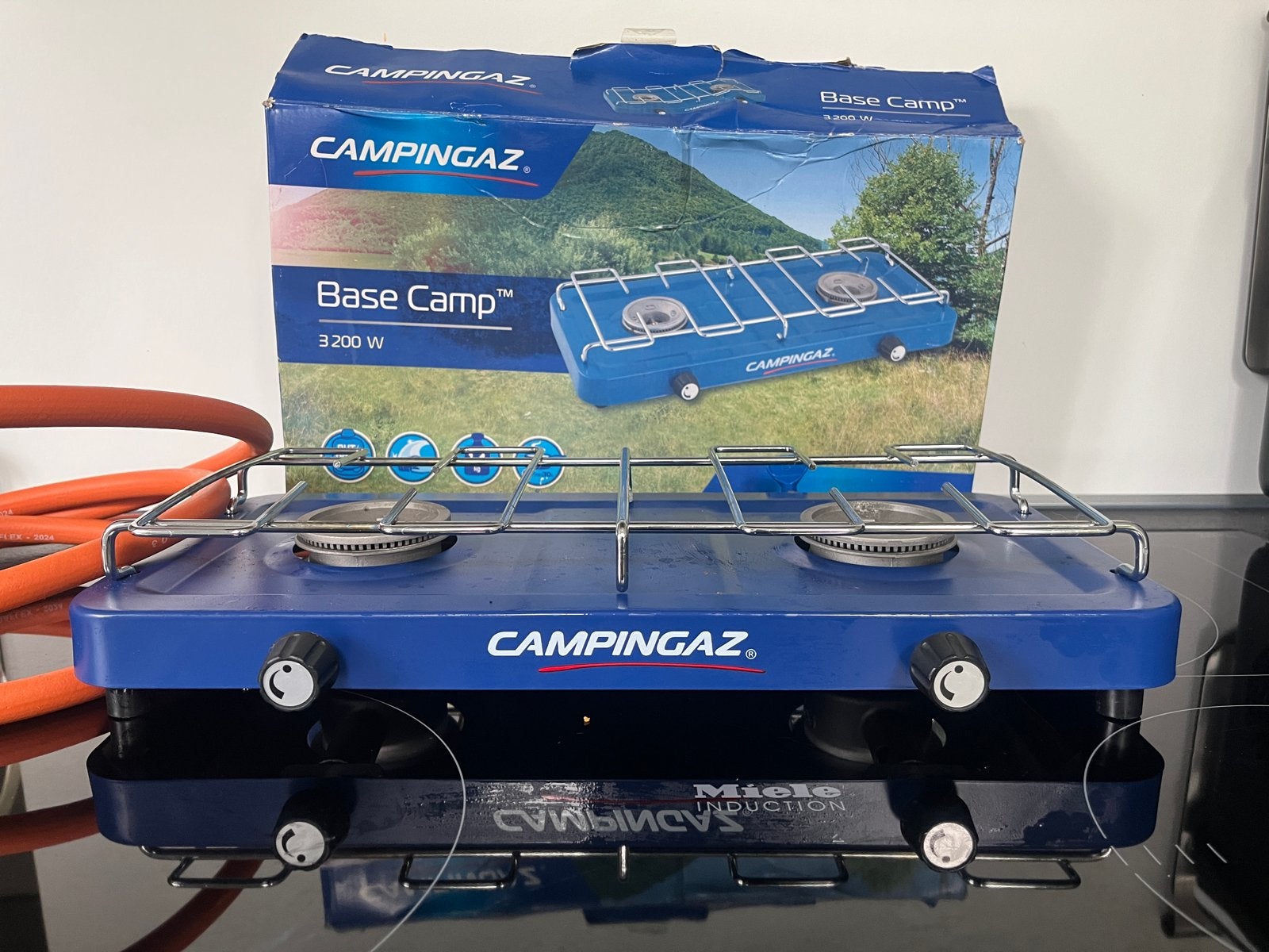 Campingaz Base Camp 3200W Gasfornuis met slang en regelaar, Ophalen of Verzenden, Zo goed als nieuw